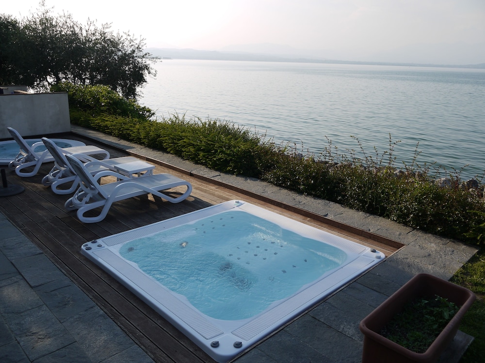 Hotel Acquaviva del Garda