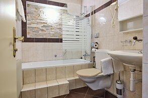 Esos Hotel Quelle