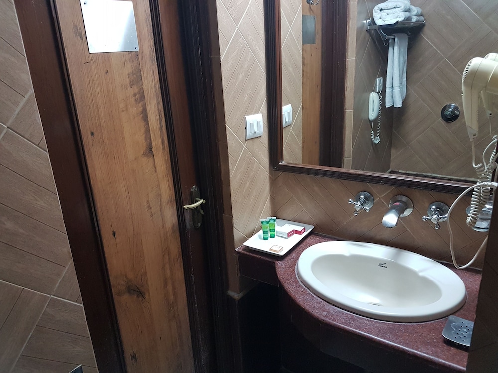 Hotel Sunstar Grand