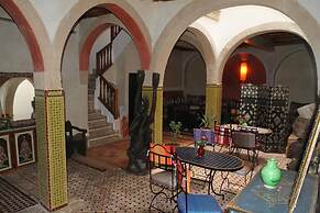 Riad Chakir Mogador