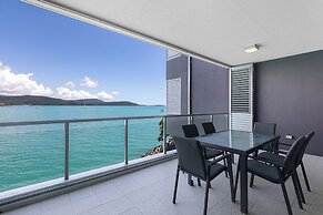 Peninsula Airlie Beach