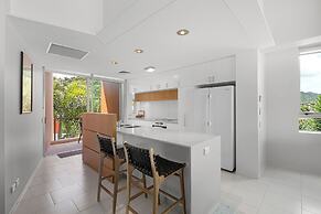 Peninsula Airlie Beach