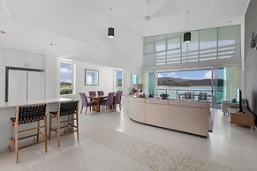 Peninsula Airlie Beach