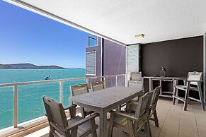 Peninsula Airlie Beach