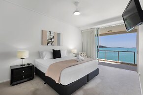 Peninsula Airlie Beach