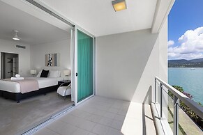 Peninsula Airlie Beach