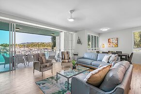 Peninsula Airlie Beach