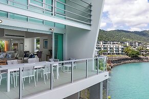 Peninsula Airlie Beach