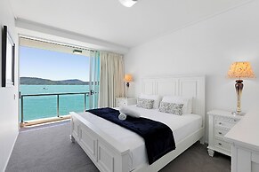 Peninsula Airlie Beach