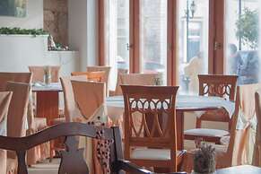Art Pythia Hotel