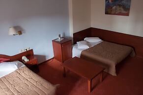 Art Pythia Hotel