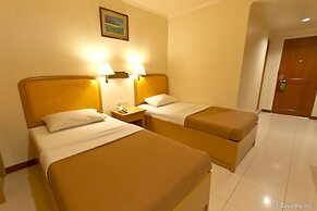 W Express Hotel