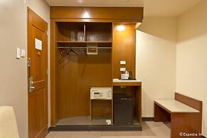 W Express Hotel