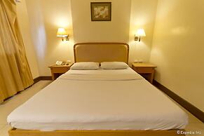 W Express Hotel