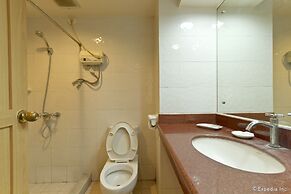 W Express Hotel