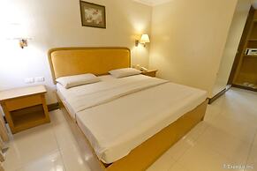 W Express Hotel
