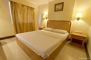 W Express Hotel