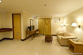 W Express Hotel
