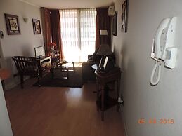 At Home Roger de Flor