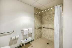 Super 8 by Wyndham Estevan