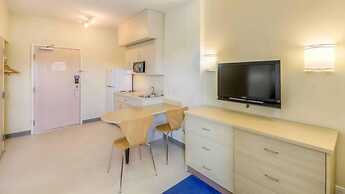 Super 8 by Wyndham Estevan