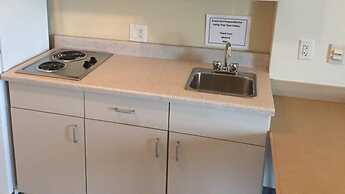 Super 8 by Wyndham Estevan