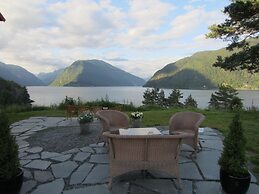Dragsvik Fjordhotel