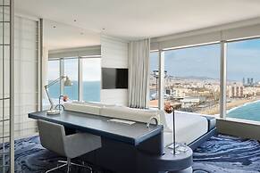 W Barcelona