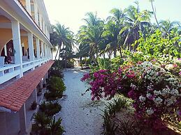 Hotel Cabanas Maria del Mar