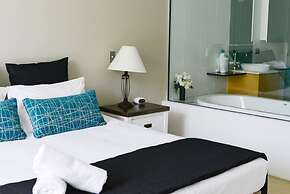 Aria Apartments