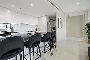 Aria Apartments