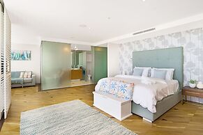 Aria Apartments