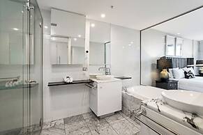Aria Apartments