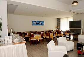 Paritsa Hotel
