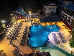 Hotel Pine Valley