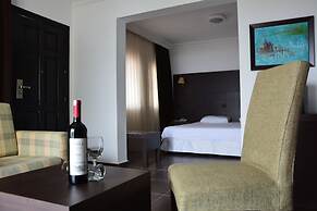 Kalamar Hotel