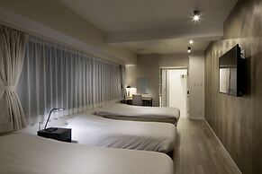 City Hotel N.U.T.S.