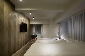 City Hotel N.U.T.S.