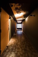 City Hotel N.U.T.S.