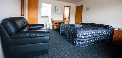 Charles Court Motel