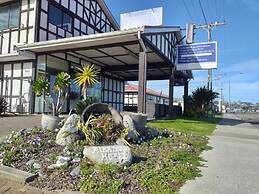 Albatross Motel