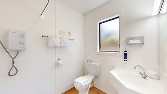 Albatross Motel