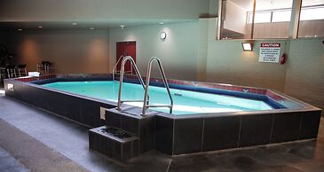 Ascot Park Hotel