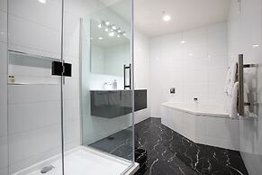 Kelvin Hotel