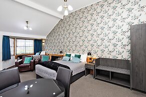 Balmoral Lodge Motel