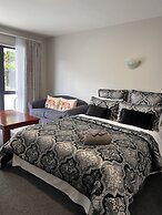 Willowbank Motel