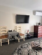 Willowbank Motel