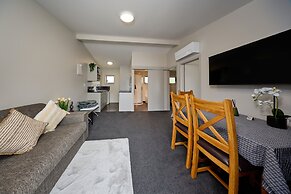 Willowbank Motel