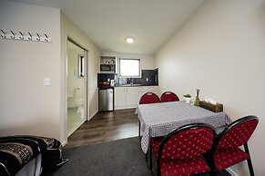 Willowbank Motel