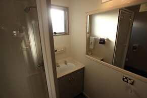 Townhouse Motel